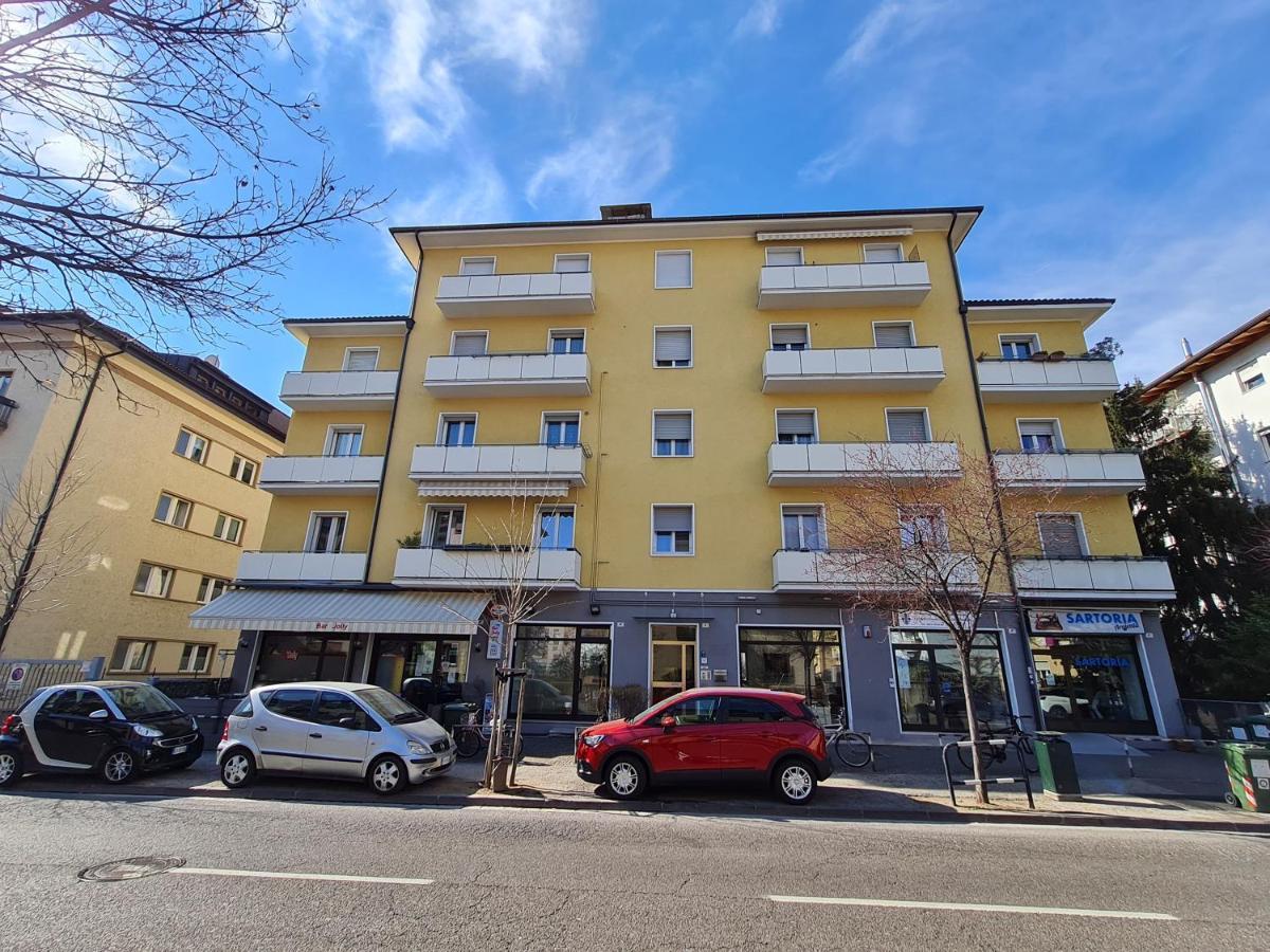 Apartment Palermo - Very Cosy, Calm And Close To The City Centre โบลซาโน ภายนอก รูปภาพ